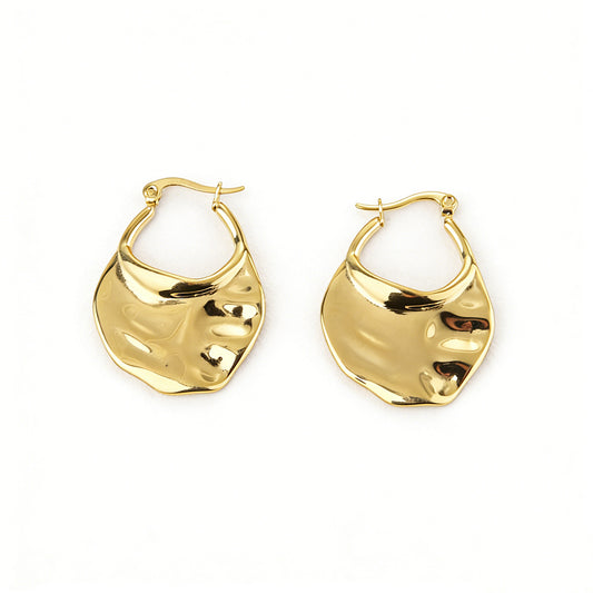 High-polish gold stud earrings made of tarnish-free stainless steel jewelry.