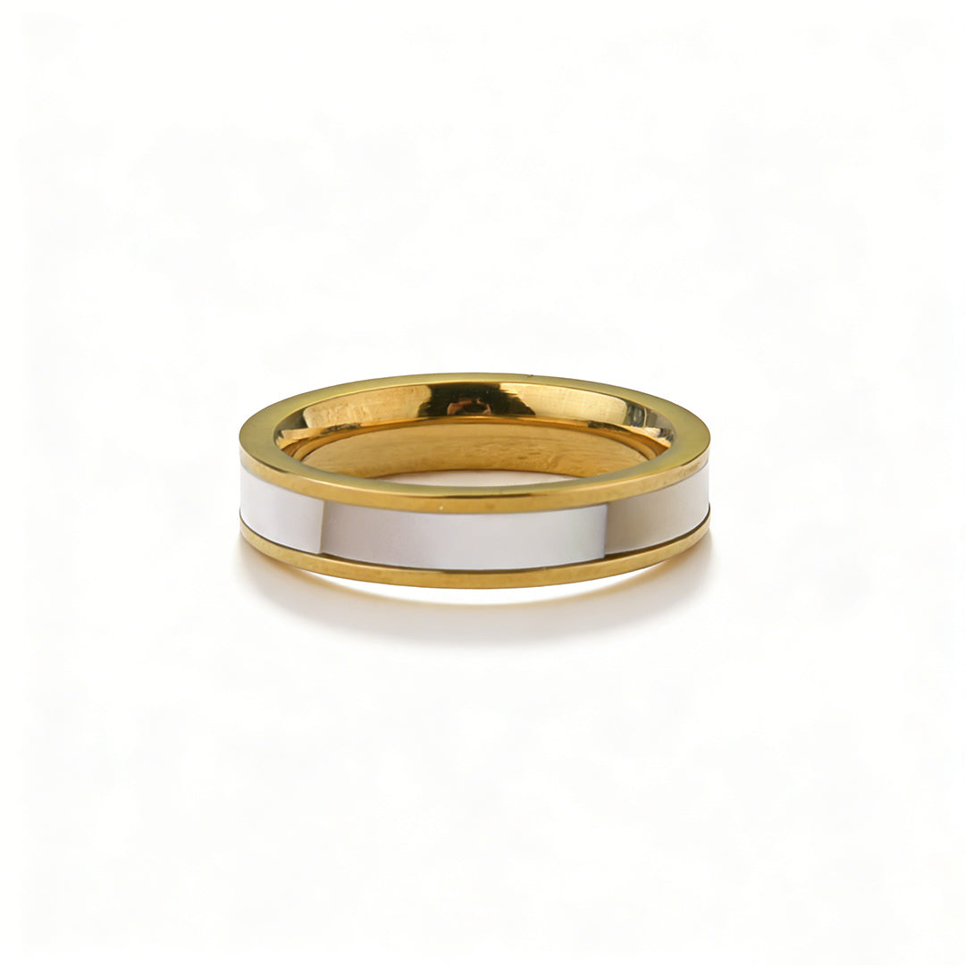 A chic coastal style shell ring, ideal as a unique stainless steel jewelry gift for her