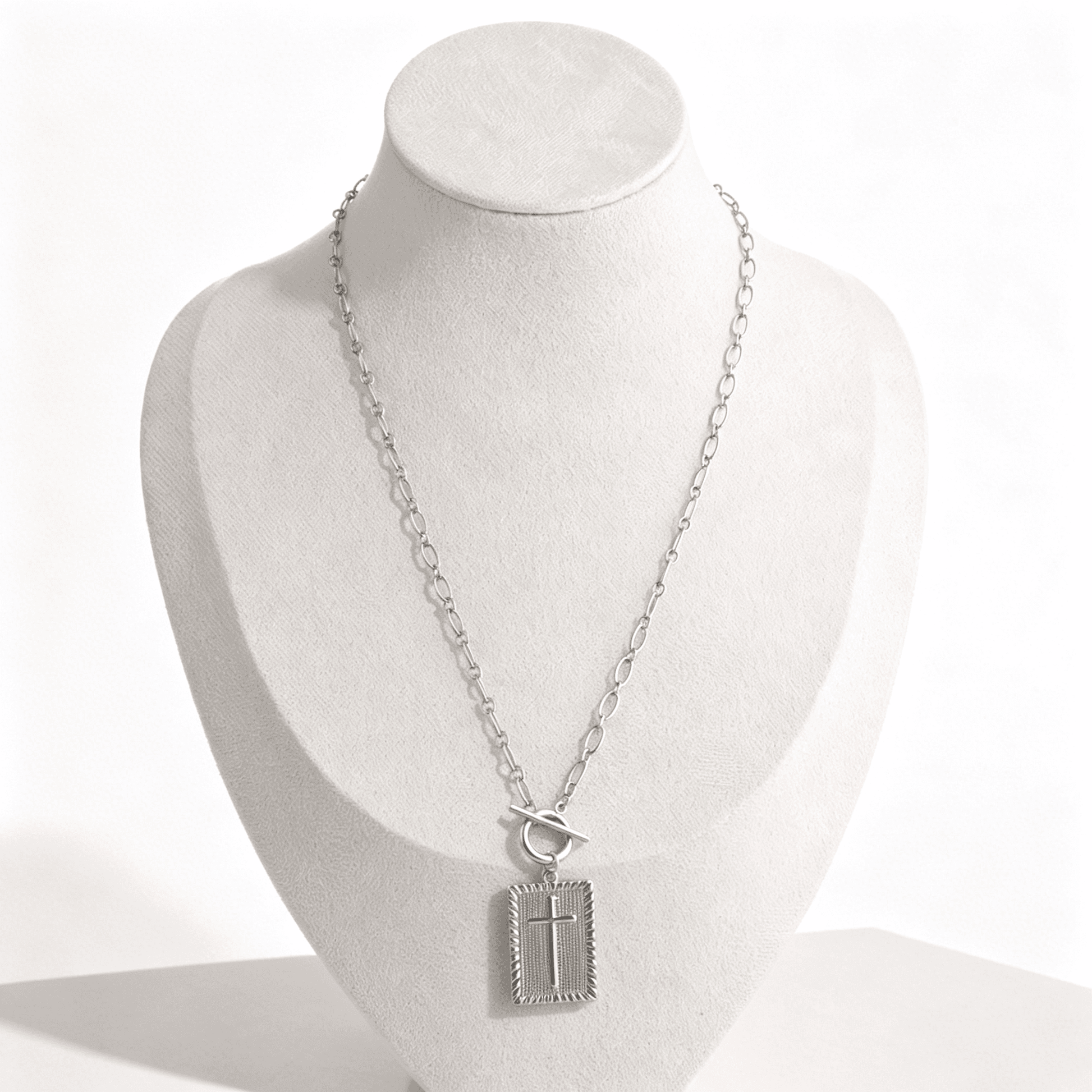 Full view of the cross necklace for women with an adjustable 41-50cm chain and secure lobster clasp.