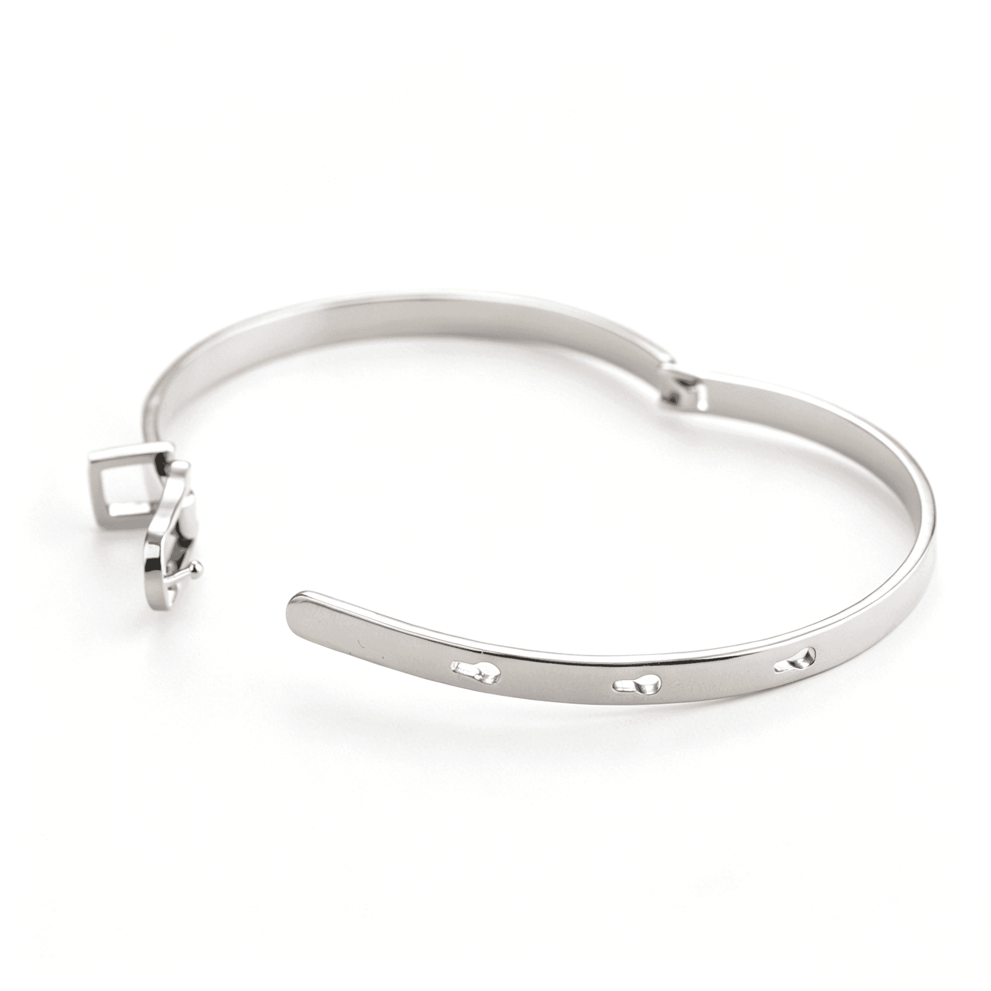 Ever P. 18K gold plated interlocking circle bracelet with unique crushed silver texture.