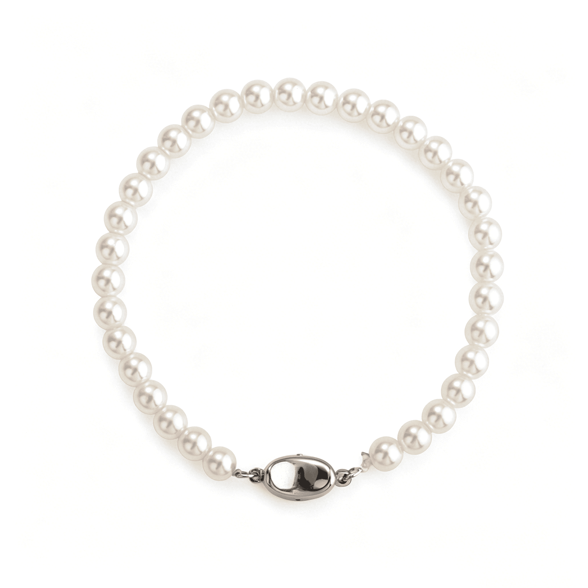 Flat lay view of Ever P. vintage bracelets collection, showcasing the interlocked gold chain and 5mm pearl bracelet design.