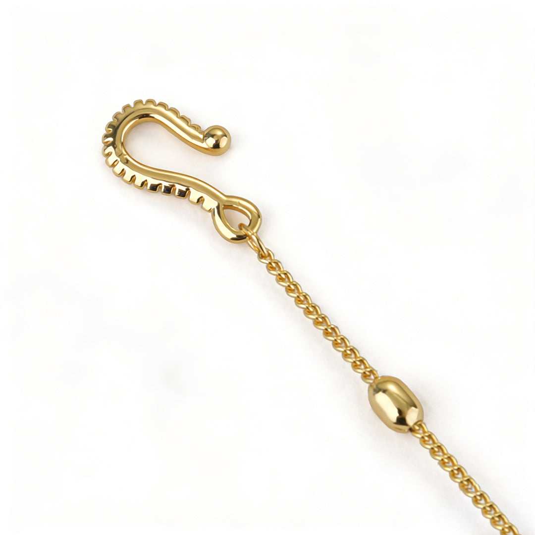 Secure hidden-style clasp detail on a 16.5cm geometric gold link statement bracelet.