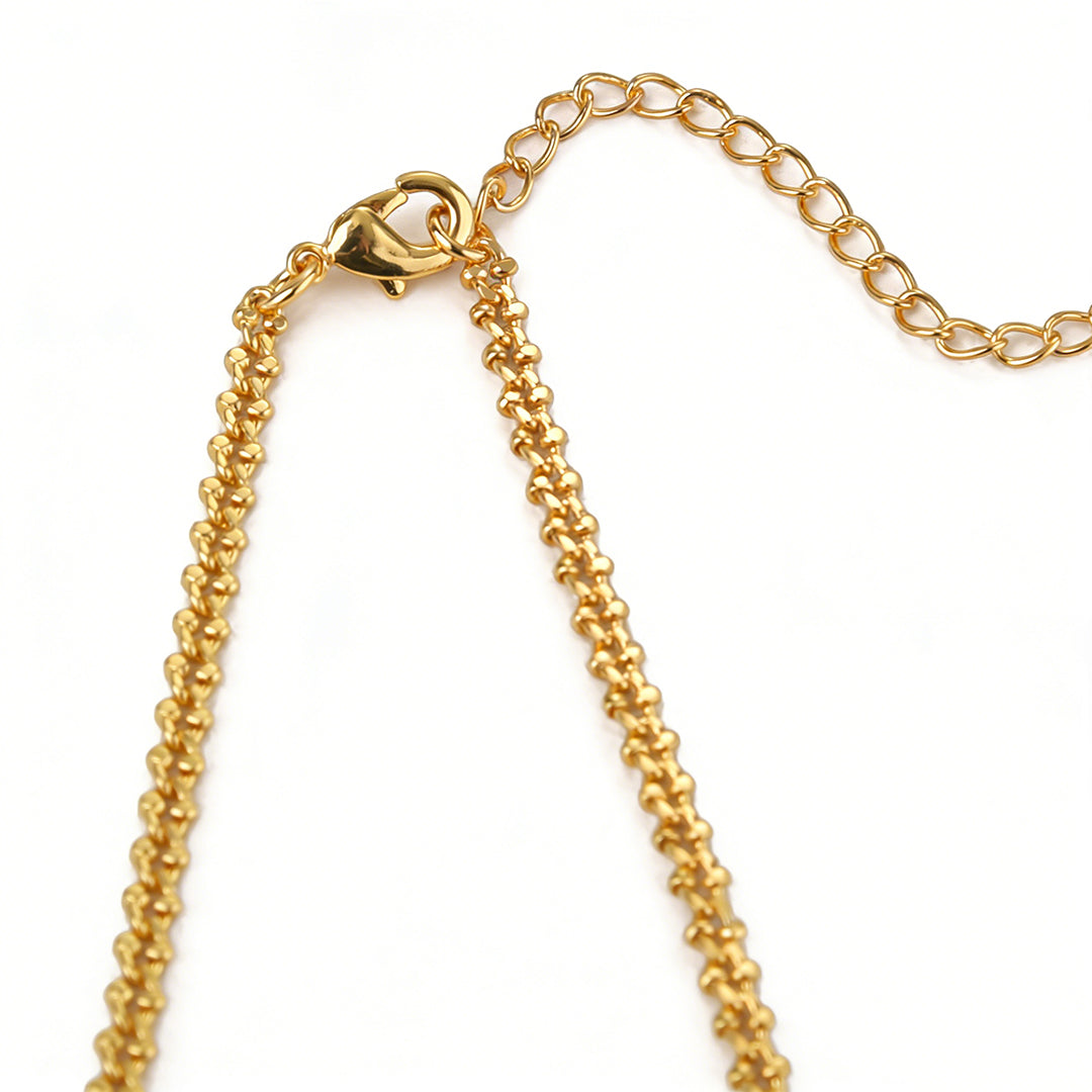 Luxury tiger eye gold pendant necklace, a tarnish-free and meaningful jewelry gift.